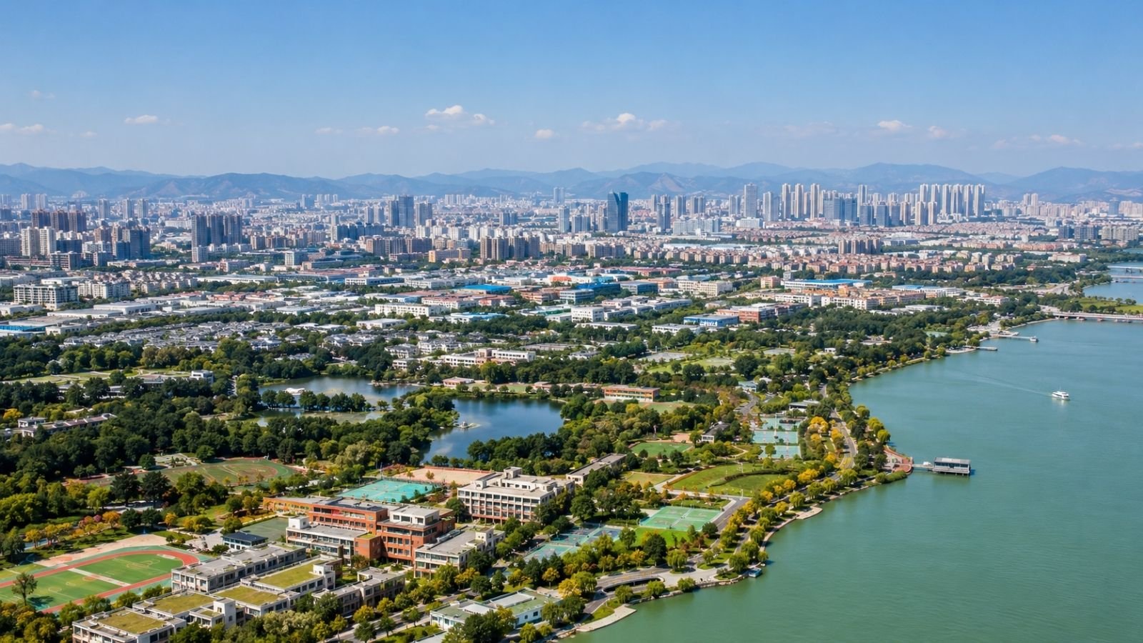 kunming city skuline with dianchi lake and western hills in the background kunming-spring-city-skyline-yunnan